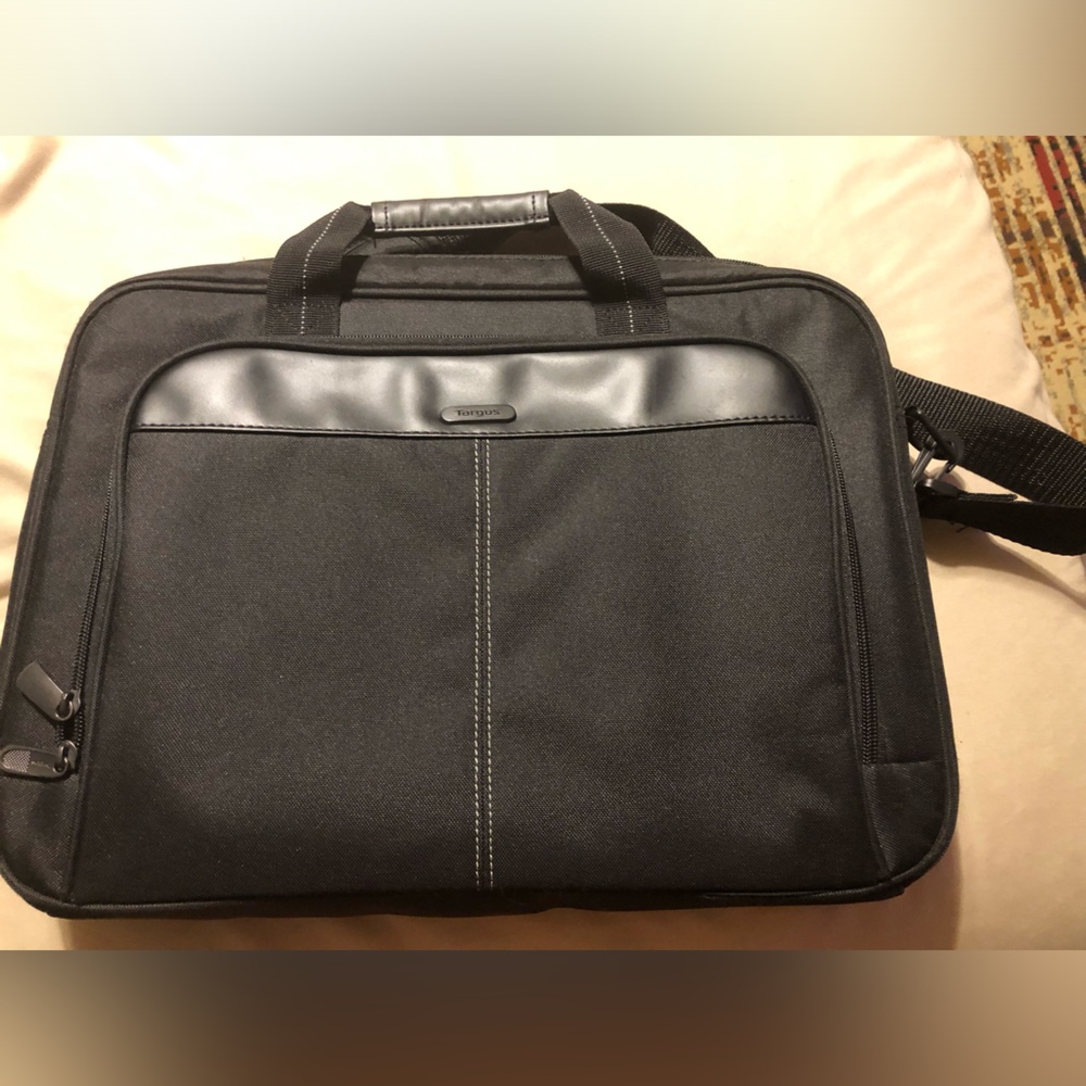 Targus Black Laptop Bag